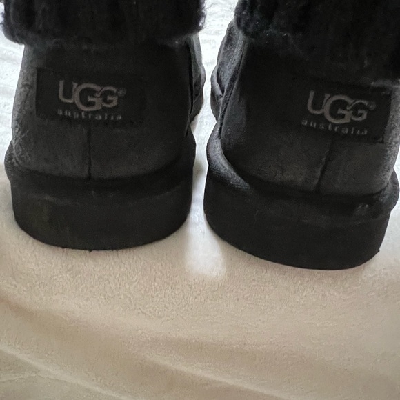 UGG CAMBRIDGE Women's Black Metallic Ankle Boots 10 - Picture 4 of 7